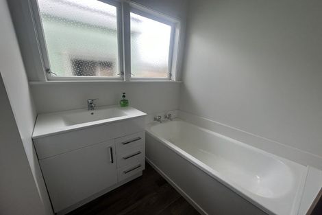 Photo of property in 5 Mcdonald Place, Awapuni, Palmerston North, 4412