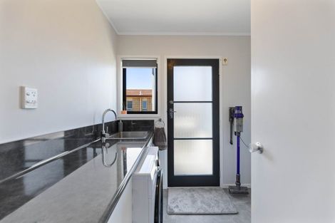 Photo of property in 37 Cullimore Street, Pukete, Hamilton, 3200