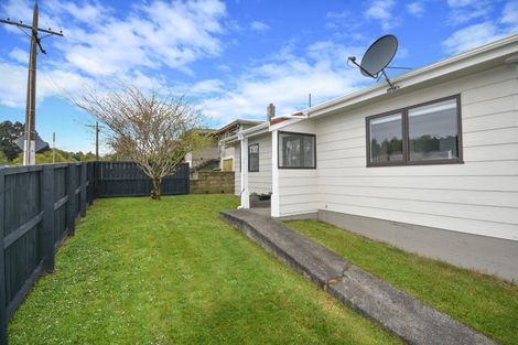Photo of property in 5 Westland Street, Green Island, Dunedin, 9018