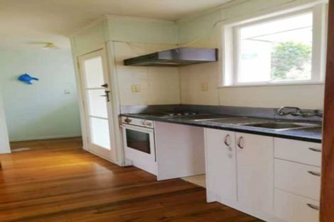 Photo of property in 120 Sunset Road, Unsworth Heights, Auckland, 0632