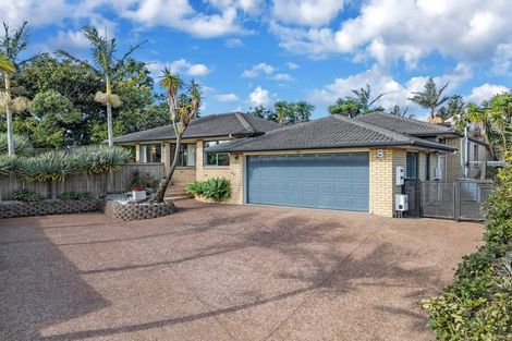 Photo of property in 11 Cognac Place, Henderson, Auckland, 0612