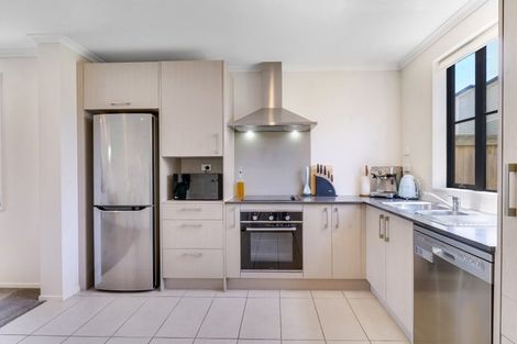 Photo of property in 7 Saddleback Crescent, Papakura, 2110