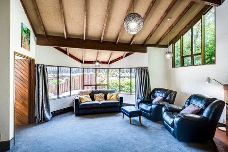 Photo of property in 10 Muritai Crescent, Havelock North, 4130