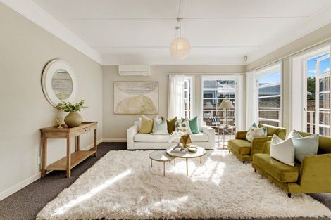 Photo of property in 13 Horotutu Road, Greenlane, Auckland, 1061