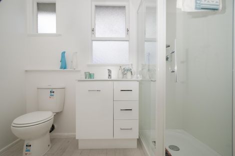 Photo of property in 1/29 Glendene Avenue, Glendene, Auckland, 0602