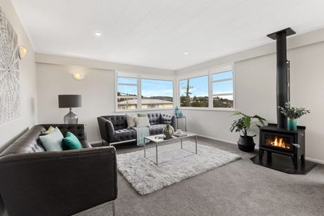 Photo of property in 16 Lord Street, Stokes Valley, Lower Hutt, 5019