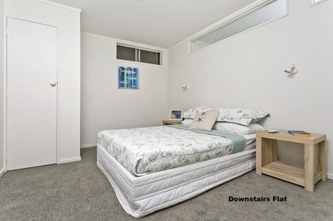 Photo of property in 7 Girrahween Drive, Totara Vale, Auckland, 0629