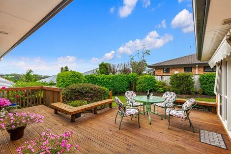 Photo of property in 8 Toledo Avenue, Henderson, Auckland, 0612