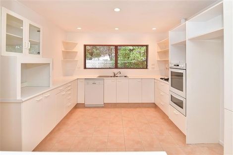 Photo of property in 42 The Circle, Manly, Whangaparaoa, 0930