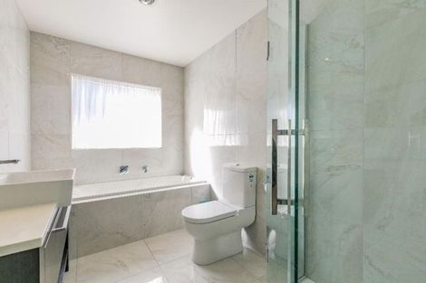 Photo of property in 54 Harrowglen Drive, Northcross, Auckland, 0630