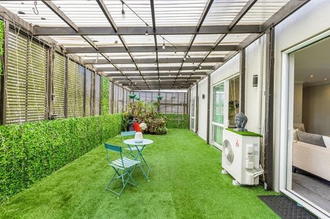 Photo of property in 8 Andy Crescent, Flat Bush, Auckland, 2016