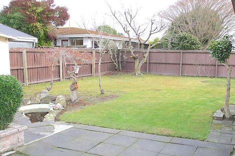 Photo of property in 11 Aileen Place, Upper Riccarton, Christchurch, 8041