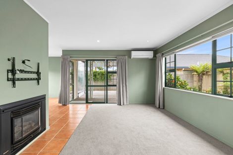 Photo of property in 199 Frimley Oaks, Frimley, Hastings, 4120