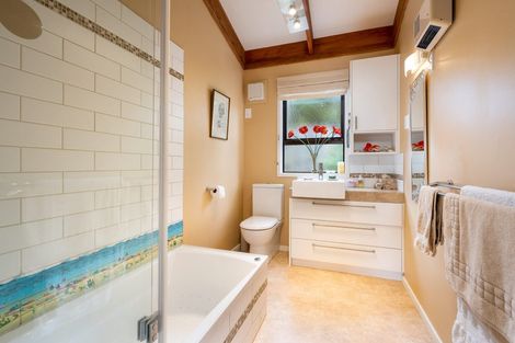 Photo of property in 32 Frances Street, Broad Bay, Dunedin, 9014