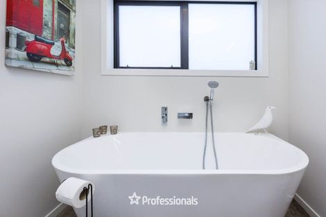 Photo of property in 8 Kerrigan Crescent, Wallaceville, Upper Hutt, 5018