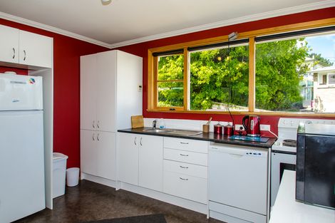 Photo of property in 15 Tomkins Street, Green Island, Dunedin, 9018