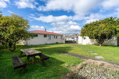 Photo of property in 149 Queen Street West, Levin, 5510
