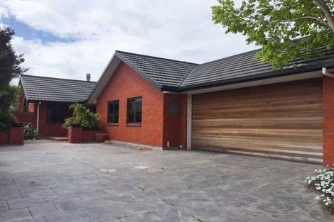 Photo of property in 23 Sutton Place, Dallington, Christchurch, 8061