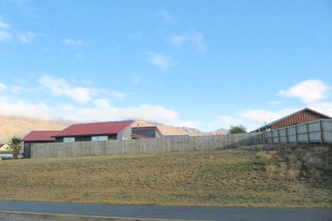 Photo of property in 33 Rob Roy Lane, Wanaka, 9305