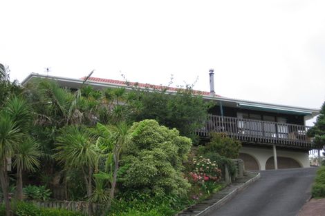 Photo of property in 32 Telstar Place, Beach Haven, Auckland, 0626
