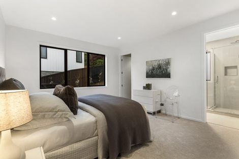 Photo of property in 28a Oliver Twist Avenue, Mellons Bay, Auckland, 2014