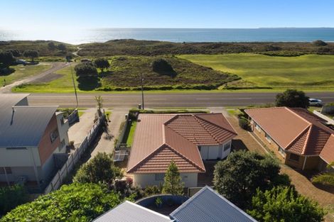 Photo of property in 380a Papamoa Beach Road, Papamoa Beach, Papamoa, 3118