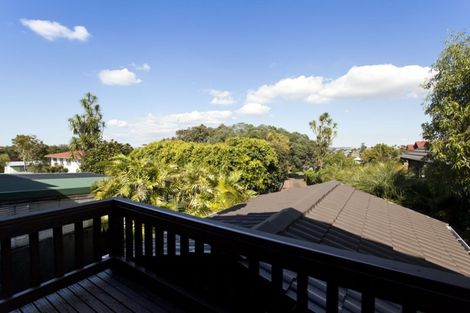 Photo of property in 1/31 James Evans Drive, Northcote, Auckland, 0627