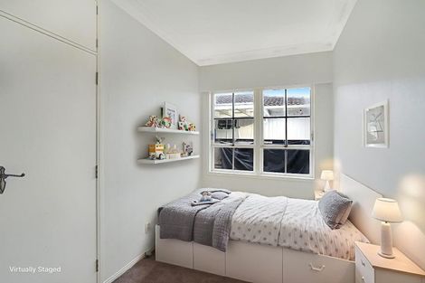 Photo of property in 1/2 Onslow Road, Papakura, 2110