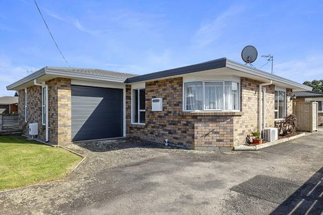 Photo of property in 1/17 Clemow Road, Fitzroy, New Plymouth, 4312