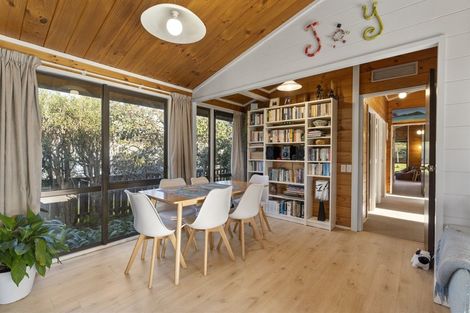 Photo of property in 10 Manawa Avenue, Raumati Beach, Paraparaumu, 5032