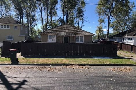 Photo of property in 13 Prouse Crescent, Naenae, Lower Hutt, 5011