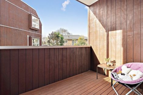 Photo of property in 76c Edmonton Road, Henderson, Auckland, 0612