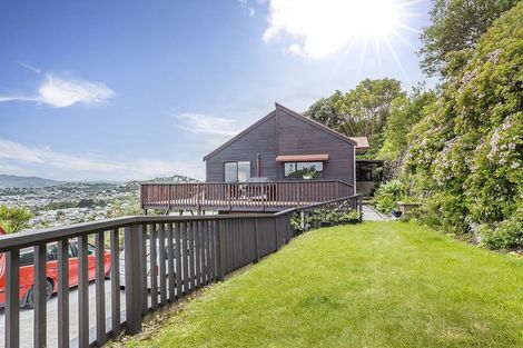 Photo of property in 114 Sidlaw Street, Strathmore Park, Wellington, 6022