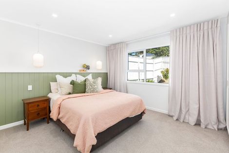 Photo of property in 11 Parkinson Close, Whitby, Porirua, 5024