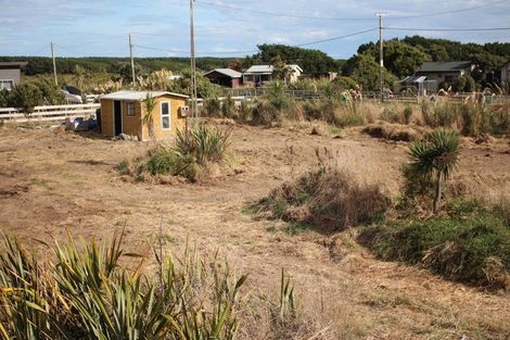 Photo of property in 82 Oki Street, Oreti Beach, Invercargill, 9879