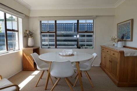 Photo of property in 25 Fairfield Avenue, Fairfield, Lower Hutt, 5011