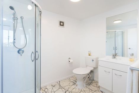 Photo of property in 28 Shandon Road, Vauxhall, Dunedin, 9013