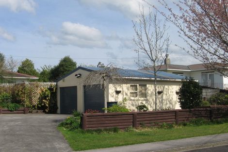 Photo of property in 8 Haynes Crescent, Sunnybrook, Rotorua, 3015
