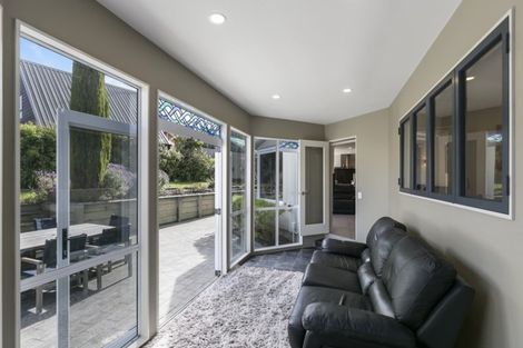 Photo of property in 19 Molyneux Close, Whitby, Porirua, 5024