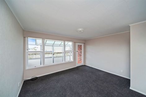 Photo of property in 14 Caledonia Street, Hawera, 4610