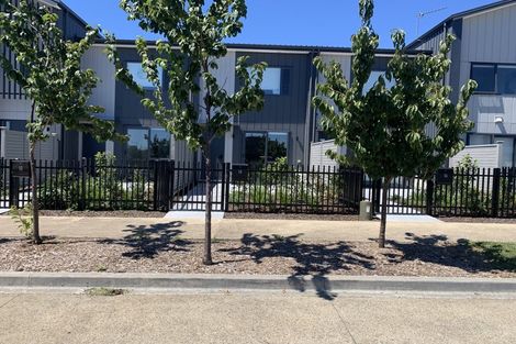 Photo of property in 14 Port Way, Rosehill, Papakura, 2113