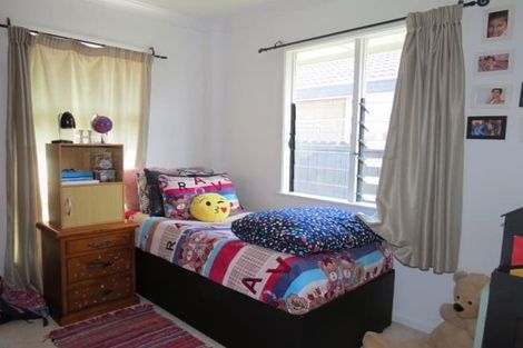 Photo of property in 111 Manuroa Road, Takanini, 2112