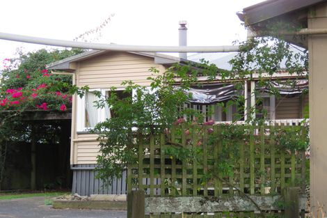 Photo of property in 1218 Great South Road, Runciman, Drury, 2578