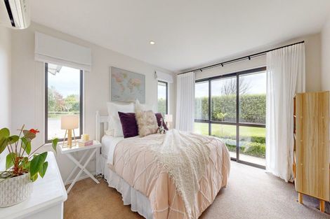 Photo of property in 12 Calderwood Close, Waiuku, 2123