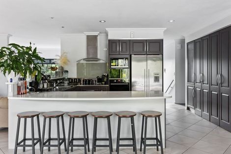 Photo of property in 18 Parkview Place, Riverdale, Gisborne, 4010