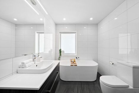 Photo of property in 5/74 Jubilee Road, Khandallah, Wellington, 6035