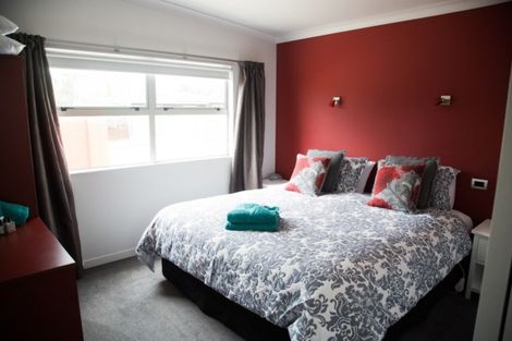 Photo of property in 24 Cologne Street, Martinborough, 5711