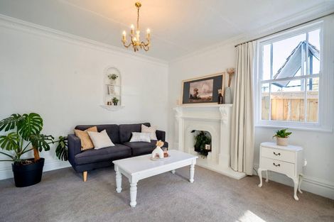 Photo of property in 5 Plateau Road, Te Marua, Upper Hutt, 5018