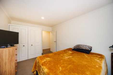 Photo of property in 5 Barnes Court, Roslyn, Palmerston North, 4414