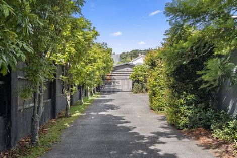 Photo of property in 14b Karetu Road, Greenlane, Auckland, 1051